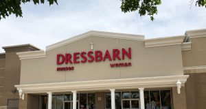 retail: an outside picture of dressbarn