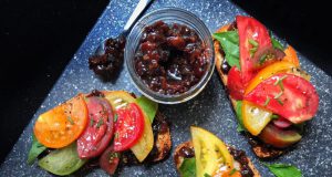 B.L.T.: tomatoes and jam on a board